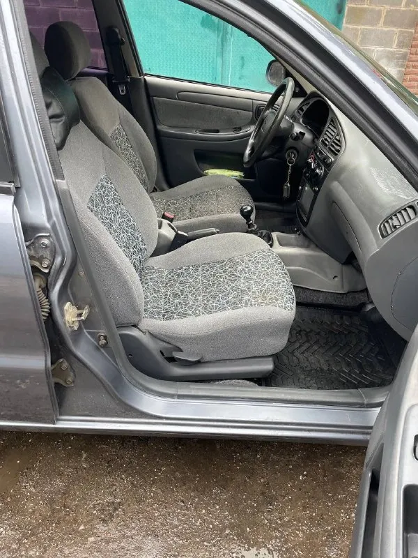 Продается chevrolet lanos, 2008 г. в. основная информация: · год выпуска: 2008 · пробег: 155 000 км · тип кпп: механическая · двигатель: 1.5 л · цена: 285 000 руб. · город: макеевка · документы: чистые, без штрафов и ограничений. продажа с официальным переоформлением в мрео. комплектация и состояние: · кондиционер · гидроусилитель руля (гур) · электростеклоподъемники (передние) · подушка безопасности · аудиосистема (музыка) · полная комплектация. · автомобиль в хорошем техническом состоянии. .диагностическая карта имеется контакты для связи: · тел. : +7949384628 цена 285 000 т. р - фотография - 10