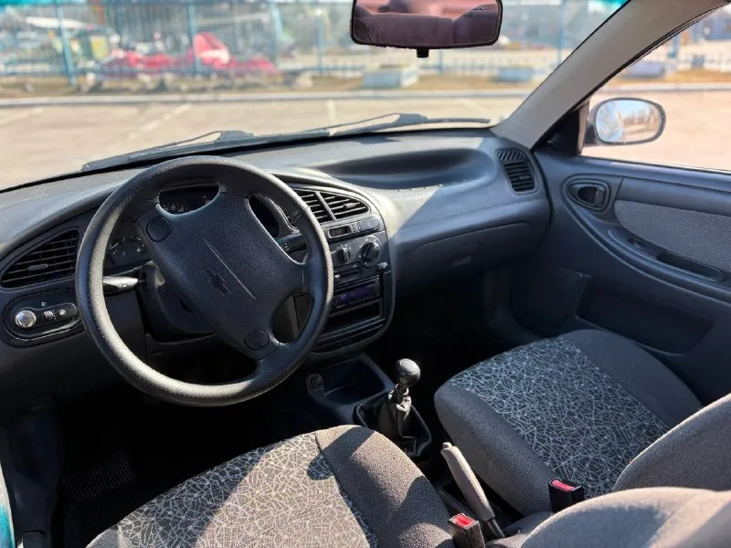 Ланос 2008 год пробег 146000 цена: 380 000 на 140 000 км заменил: генератор, радиатор, ремни, акб. перебрана ходовая часть, новые пружины, заменены два ступичных подшипника, новая резина ( зима ) летняя отъездила один сезон. ухоженный салон. литые диски r14 номер для связи: +79498015010 📲 tg: @pribylov03 📞 звоните: +7(949)8015010 - фотография - 7