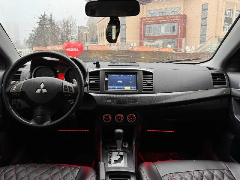 🔥🔥цена🔥🔥 lancer x лансер 10 год:2008 мотор: 2.0 (150 л. с. ) 2 ключа 2 комплекта резины зима/лето машина находится в прекрасном состоянии. мотор масло не жрёт, не дымит, не троит, работает прекрасно. коробка работает без рывков, без пинков и пробуксовок, переключает максимально плавно. кузов в прекрасном состоянии, без гнили, царапин, и ржавчины. отличная комплектация, в которой: подогревы передних сидений, сенсорная магнитола с bluetooth, мульти руль, круиз контроль, датчик дождя, датчик света, электро регулировка зеркал, 4 элсп с доводчиками и многое другое. документы полностью чистые, без запретов, без штрафов и каких либо обременений. могу присутствовать при переоформлении. 🔥цена:695.000 (реальному покупателю торг)🔥 связь: +7 (949) 566-83-04 (есть тг и вотсап) 📞 звоните: +7(949)5668304 - фотография - 8