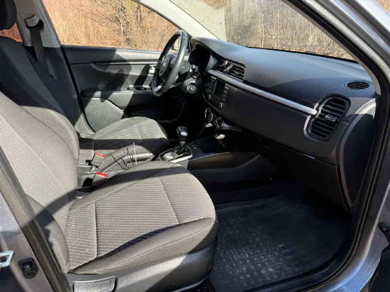 Kia rio xline
1 Собственник, отличное состояние!
Год:2018
Двигатель:1.6 безнин
Кпп: автомат
Пробег:141000км
Привод: передний
Цена:1520000₽
📞 🇷🇺 Звоните: +79496107823 - фотография - 9