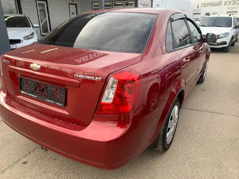 Chevrolet lacetti 1.6 2010г автомобиль в отличном состоянии без вложений кузов почти весь в заводском окрасе без дефектов в авто работает все кондиционер обслужен салон как новый по ходовой взбитая без стуков пробег родной 294т мотор в идеале не дымит масло жора нет! все прозрачно приезжайте смотрите цена 570 торг минимальный +79496347909 - фотография - 3