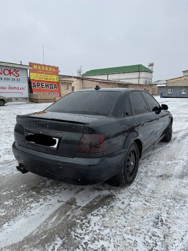 В продаже пацанский автомобиль ауди а4 двигатель 1.8 бензин в хорошем состоянии вложений не требует машина каждый день на ходу цена 500 реальному покупателю торг по всем вопросам в лс или по телефону +79493798144 - фотография - 2