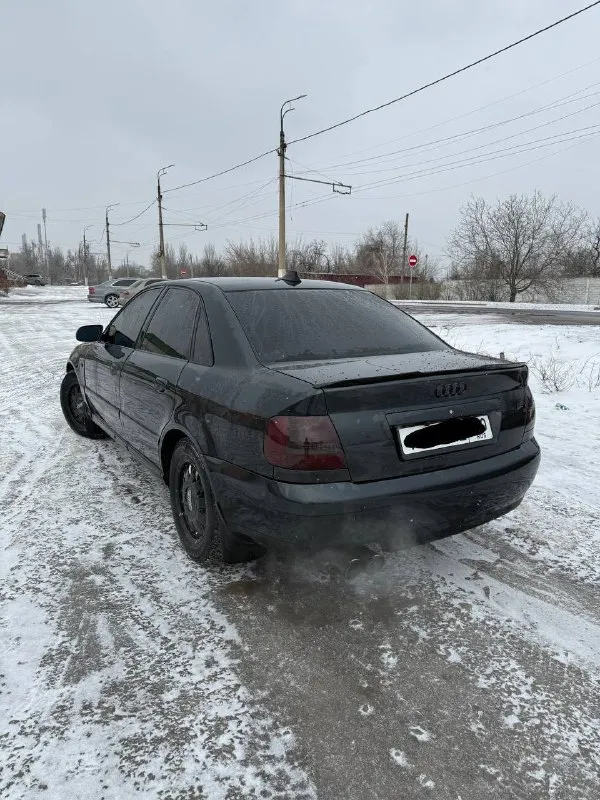 В продаже пацанский автомобиль ауди а4 двигатель 1.8 бензин в хорошем состоянии вложений не требует машина каждый день на ходу цена 500 реальному покупателю торг по всем вопросам в лс или по телефону +79493798144 - фотография - 4