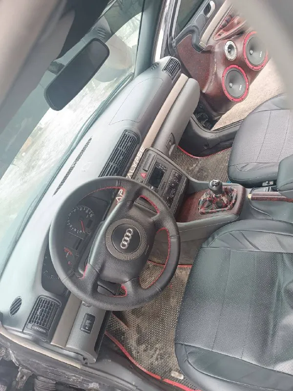В продаже пацанский автомобиль ауди а4 двигатель 1.8 бензин в хорошем состоянии вложений не требует машина каждый день на ходу цена 500 реальному покупателю торг по всем вопросам в лс или по телефону +79493798144 - фотография - 7