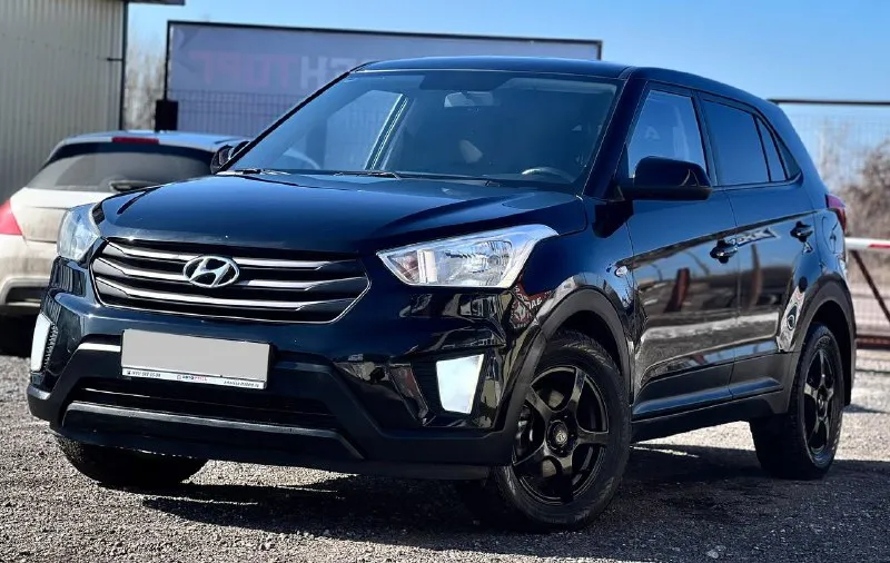 Продам hyundai creta год:2017 :1.6 коробка:автомат пробег:156.000км цена:1.495.000₽ номер: +79495011956 или +794941003435 на обоих номерах есть телеграмм авто в идеальном состоянии без вложений сел и поехал, кузов автомобиля выглядит идеально как на фото, не ржавчин не вмятины не царапин, кузов как у нового авто, техническая часть автомобиля на 5+ обслуженная за машиной был должный уход! хорошая комплектация:мульти руль, электра зеркала, подогревы сидений, датчики дождя и света, хорошая мульти медия с bt, aux, usb, подогрев руля, помощь при подъеме и спуске, датчики давления шин, обогрев переднего и заднего стекла, и много другое, все стекла родные лобовое в том числе. больше информации по телефону! 📞 звоните: +7(949)5011956 - фотография - 1