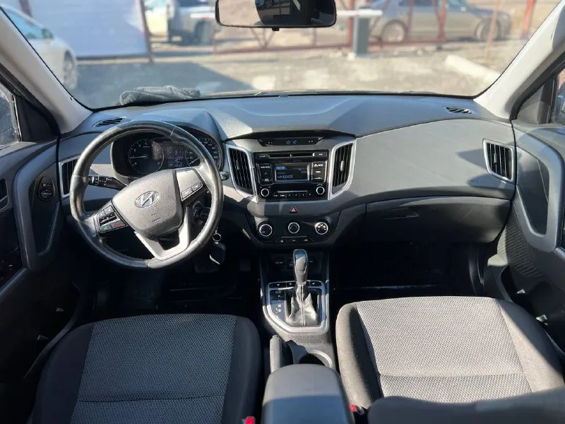 Продам hyundai creta год:2017 :1.6 коробка:автомат пробег:156.000км цена:1.495.000₽ номер: +79495011956 или +794941003435 на обоих номерах есть телеграмм авто в идеальном состоянии без вложений сел и поехал, кузов автомобиля выглядит идеально как на фото, не ржавчин не вмятины не царапин, кузов как у нового авто, техническая часть автомобиля на 5+ обслуженная за машиной был должный уход! хорошая комплектация:мульти руль, электра зеркала, подогревы сидений, датчики дождя и света, хорошая мульти медия с bt, aux, usb, подогрев руля, помощь при подъеме и спуске, датчики давления шин, обогрев переднего и заднего стекла, и много другое, все стекла родные лобовое в том числе. больше информации по телефону! 📞 звоните: +7(949)5011956 - фотография - 8