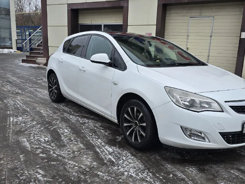 Продам opel astra j 2011г двс 1.6 работает исправно ✅ акпп переключает идеально во всех режимах 👍 ходовая идеально отрабатывает 👍 по электрике все отлично 👌 шикарно выглядит 👍 документы кристально чистые!!! осмотр макеевка цена: 645.000тр тел:+79490416591 +79495061011 - фотография - 4