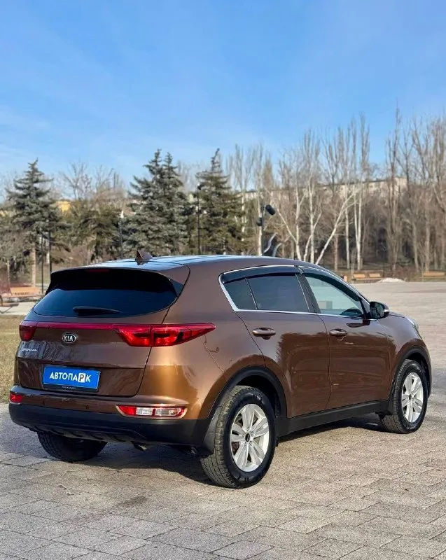 ⛰️ Kia sportage at
💰Цена: 1 800 000р
🏢Город: мариуполь
📅Год выпуска: 2017
🧾Пробег: 128 494км.
⚙️Двигатель: 2.0
⛽Топливо: бензин
⚙️Кпп: автомат
📞 Телефон:
+7-949-727-41-51
+7-989-263-55-56
+7-949-551-91-52
💾 Описание:
Sportage - безусло. .. " style="background-image:url('//telegram. Org/img/emoji/40/e29c85.png')">✅ родная краска
✅ Техническая часть на 5+
✅ Южная эксплуатация
Двигатель работает отлично, акпп без нареканий, ходовая сбитая.
Шикарная комплектация 👍:
❄️/🔥 Двухзонный климат контроль, подогрев всех сидений, кожаный мульти-руль с подогревом, полный электропакет, птф, abs, airbag, гур, круиз контроль, помощь при спуске, оригинальные литые диски на новой зимней резине.
➕Автомобиль с пройденным техническим осмотром и готов к переоформлению.
Улица шевченко 2️⃣6️⃣9️ - фотография - 4