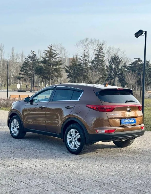 ⛰️ Kia sportage at
💰Цена: 1 800 000р
🏢Город: мариуполь
📅Год выпуска: 2017
🧾Пробег: 128 494км.
⚙️Двигатель: 2.0
⛽Топливо: бензин
⚙️Кпп: автомат
📞 Телефон:
+7-949-727-41-51
+7-989-263-55-56
+7-949-551-91-52
💾 Описание:
Sportage - безусло. .. " style="background-image:url('//telegram. Org/img/emoji/40/e29c85.png')">✅ родная краска
✅ Техническая часть на 5+
✅ Южная эксплуатация
Двигатель работает отлично, акпп без нареканий, ходовая сбитая.
Шикарная комплектация 👍:
❄️/🔥 Двухзонный климат контроль, подогрев всех сидений, кожаный мульти-руль с подогревом, полный электропакет, птф, abs, airbag, гур, круиз контроль, помощь при спуске, оригинальные литые диски на новой зимней резине.
➕Автомобиль с пройденным техническим осмотром и готов к переоформлению.
Улица шевченко 2️⃣6️⃣9️ - фотография - 6