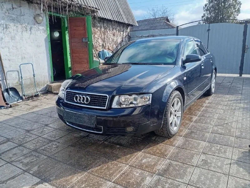 Audi a4 2005 год, 1.8 турбо, механика. в хорошем состоянии, ничего делать по авто не нужно. резина зима/лето. авто на учете, запретов и штрафов нет. продажа от собственника. цена 800 тыс. г. донецк. тел: +79493371461 - фотография - 1
