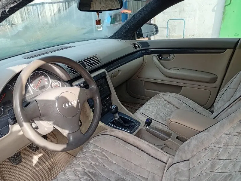 Audi a4 2005 год, 1.8 турбо, механика. в хорошем состоянии, ничего делать по авто не нужно. резина зима/лето. авто на учете, запретов и штрафов нет. продажа от собственника. цена 800 тыс. г. донецк. тел: +79493371461 - фотография - 5