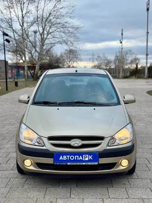 ❤️ hyundai getz at 💰цена: 640 000р 🏢город: мариуполь 📅год выпуска: 2006 🧾пробег: 105 842км ⚙️двигатель: 1.4 ⛽топливо: бензин ⚙️кпп: автомат 📞 телефон: +7-949-727-41-51 +7-989-263-55-56 +7-949-551-91-52 💾 описание: ✅ местный, не пригнанный автомобиль ✅ один владелец, птс оригинал ✅ кузов в отличном состоянии ✅ техническая часть на 5+ ✅ салон как новый ✅ коробка автомат кондиционер ❄️ (работает отлично), abs, airbag, 4 стеклоподъемника, электро зеркала, гидроусилитель руля, птф, регулировка сиденья по высоте, магнитола с usb. улица шевченко 269 🏦 возможна продажа в кредит по двум документам. - фотография - 2