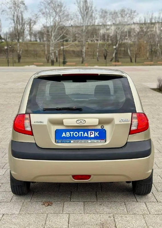 ❤️ hyundai getz at 💰цена: 640 000р 🏢город: мариуполь 📅год выпуска: 2006 🧾пробег: 105 842км ⚙️двигатель: 1.4 ⛽топливо: бензин ⚙️кпп: автомат 📞 телефон: +7-949-727-41-51 +7-989-263-55-56 +7-949-551-91-52 💾 описание: ✅ местный, не пригнанный автомобиль ✅ один владелец, птс оригинал ✅ кузов в отличном состоянии ✅ техническая часть на 5+ ✅ салон как новый ✅ коробка автомат кондиционер ❄️ (работает отлично), abs, airbag, 4 стеклоподъемника, электро зеркала, гидроусилитель руля, птф, регулировка сиденья по высоте, магнитола с usb. улица шевченко 269 🏦 возможна продажа в кредит по двум документам. - фотография - 5