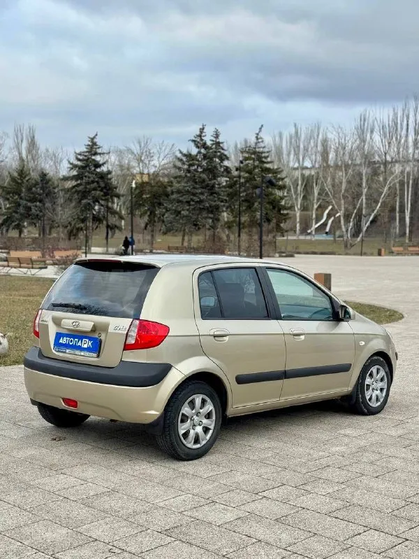 ❤️ hyundai getz at 💰цена: 640 000р 🏢город: мариуполь 📅год выпуска: 2006 🧾пробег: 105 842км ⚙️двигатель: 1.4 ⛽топливо: бензин ⚙️кпп: автомат 📞 телефон: +7-949-727-41-51 +7-989-263-55-56 +7-949-551-91-52 💾 описание: ✅ местный, не пригнанный автомобиль ✅ один владелец, птс оригинал ✅ кузов в отличном состоянии ✅ техническая часть на 5+ ✅ салон как новый ✅ коробка автомат кондиционер ❄️ (работает отлично), abs, airbag, 4 стеклоподъемника, электро зеркала, гидроусилитель руля, птф, регулировка сиденья по высоте, магнитола с usb. улица шевченко 269 🏦 возможна продажа в кредит по двум документам. - фотография - 6