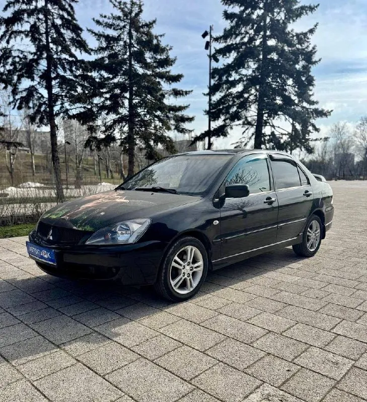 🇯🇵 mitsubishi lancer 9 restyling 💰цена: 580 000р 🏢город: мариуполь 📅год выпуска: 2006 🧾пробег: 229 862км. ⚙️двигатель: 2.0 ⛽топливо: бензин ⚙️кпп: автомат 📞 телефон: +7-949-727-41-51 +7-989-263-55-56 +7-949-551-91-52 💾 описание: легендарный седан комплектации sport с японским качеством будет идеальным выбором для тех кто ищет надежный автомобиль. ✅ оснащен надежным двигателем 4g63 ✅ классическая акпп ✅ южная эксплуатация ✅ отличное состояние ✅ кузов без коррозии шикарная комплектация: полный электропакет, центральный замок, кондиционер, подогрев сидений, электропривод зеркал, птф, android магнитола с вluеtооth, литые диски. улица шевченко 269 🏦 возможна продажа в кредит по двум документам. - фотография - 3