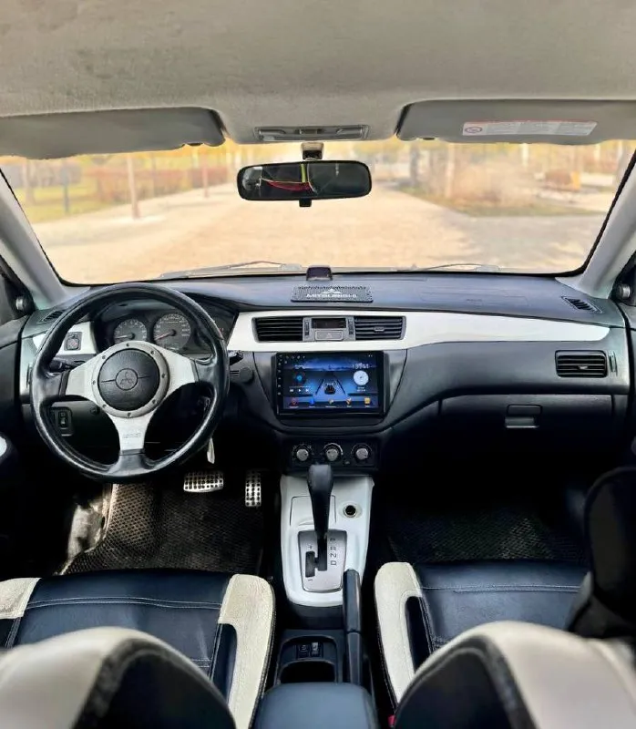 🇯🇵 mitsubishi lancer 9 restyling 💰цена: 580 000р 🏢город: мариуполь 📅год выпуска: 2006 🧾пробег: 229 862км. ⚙️двигатель: 2.0 ⛽топливо: бензин ⚙️кпп: автомат 📞 телефон: +7-949-727-41-51 +7-989-263-55-56 +7-949-551-91-52 💾 описание: легендарный седан комплектации sport с японским качеством будет идеальным выбором для тех кто ищет надежный автомобиль. ✅ оснащен надежным двигателем 4g63 ✅ классическая акпп ✅ южная эксплуатация ✅ отличное состояние ✅ кузов без коррозии шикарная комплектация: полный электропакет, центральный замок, кондиционер, подогрев сидений, электропривод зеркал, птф, android магнитола с вluеtооth, литые диски. улица шевченко 269 🏦 возможна продажа в кредит по двум документам. - фотография - 5