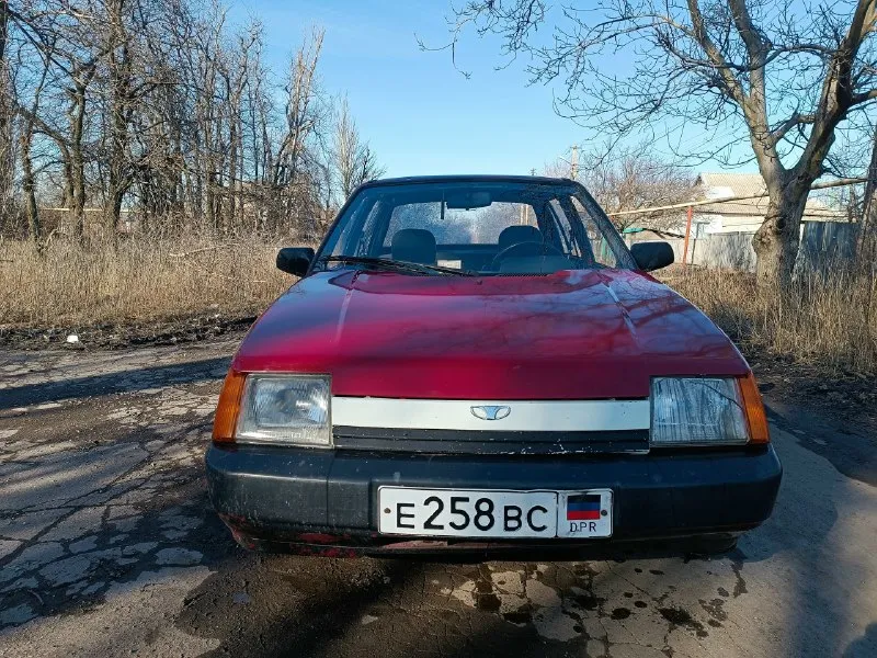 Автор: продам заз 1103(славута)2003 г. в, машина полностью на ходу сел и поехал, двигатель объёмом 1200см3,кпп не гремит скоростя не вылетают, кузов не гнилой всё целое в сварке авто не нуждается, ходовая часть в хорошем состоянии, установлено новое сцепление и тормозной вакумный усилитель тормозов, чистый салон, продажа по тп документы укр. и днр учёты, цена 55000 рублей, г. донецк, кировский район, +7(949)630-46-36.. !!!наш телеграм канал [ бесплатное размещение за репост!!! правила сообщества [ мы в мах [ [ 📞 звоните: +7(949)6304636 - фотография - 1