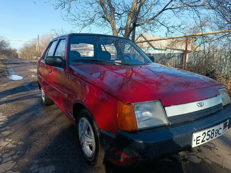 Автор: продам заз 1103(славута)2003 г. в, машина полностью на ходу сел и поехал, двигатель объёмом 1200см3,кпп не гремит скоростя не вылетают, кузов не гнилой всё целое в сварке авто не нуждается, ходовая часть в хорошем состоянии, установлено новое сцепление и тормозной вакумный усилитель тормозов, чистый салон, продажа по тп документы укр. и днр учёты, цена 55000 рублей, г. донецк, кировский район, +7(949)630-46-36.. !!!наш телеграм канал [ бесплатное размещение за репост!!! правила сообщества [ мы в мах [ [ 📞 звоните: +7(949)6304636 - фотография - 2