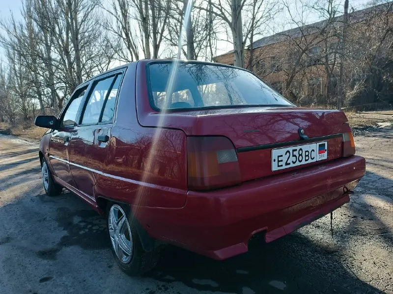 Автор: продам заз 1103(славута)2003 г. в, машина полностью на ходу сел и поехал, двигатель объёмом 1200см3,кпп не гремит скоростя не вылетают, кузов не гнилой всё целое в сварке авто не нуждается, ходовая часть в хорошем состоянии, установлено новое сцепление и тормозной вакумный усилитель тормозов, чистый салон, продажа по тп документы укр. и днр учёты, цена 55000 рублей, г. донецк, кировский район, +7(949)630-46-36.. !!!наш телеграм канал [ бесплатное размещение за репост!!! правила сообщества [ мы в мах [ [ 📞 звоните: +7(949)6304636 - фотография - 7