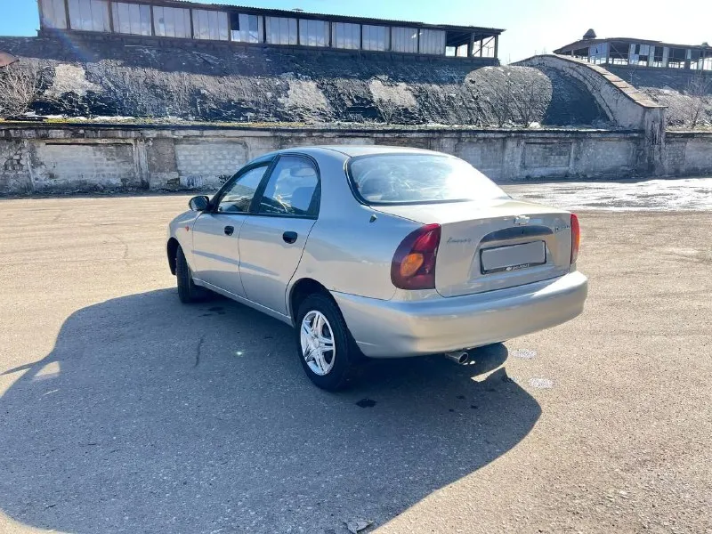 Предлагаю вашему вниманию отличный chevrolet lanos✅ двигатель 1.5✅ 2008год✅ авто в идеальном, состоянии от слова совсем✅ все узлы и агрегаты работают штатно 🚀 ничего не стучит, не гремит, не дымит✅ все расходники, заменены есть отчёт о прохождении то масла фильтра. ✅ оригинальный пробег,154 тысяч подтверждёный✅ оригинальный птс✅ на данный момент машина не требует никаких вложений ✅ комплектация sx, с гуром, стеклоподъёмники кондиционером робочим ✅ авто без жуков и рыжиков, стаканы, и дно всё целое, новая запаска не разу не ставилась 👌🏻 г. макеевка возможно пригон по договорёности ✅ тел+7-949-692-90-04 цена 330 тыс, торг есть!! 📞 звоните: +7(949)6929004 - фотография - 4
