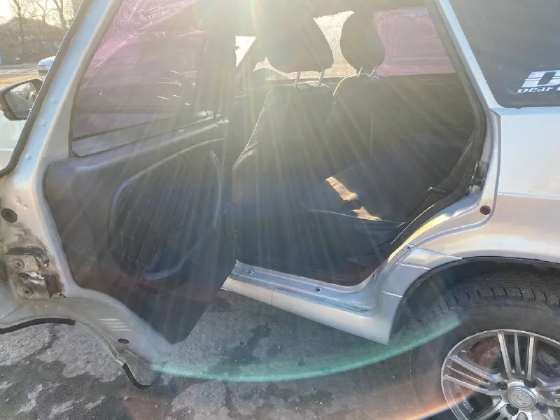 Продаю таврию 2004 год, мотор 1.2 пробег 130 тыс, цена 120₽ состояние хорошее как по кузову, так и технически автомобиль в одних руках не битый не гнилой, мотор, коробка отлично ходовая в порядке, гаражное хранение, 2 комплекта резинны с дисками, все работает вопросы по тел +79493489143 находится в макеевке 📞 звоните: +7(949)3489143 - фотография - 6