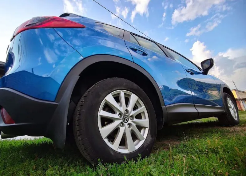 🔥mazda cx5🔥 в шикарном состоянии! ✅в эксплотации с 2013г ✅мотор 2.0 ✅бензиновый (атмосферный) ✅коробка автомат 6 ступка ✅пробег 164 тыс. км. ✅без дтп! ✅весь в родной краске(кроме задней правой арки, и капота) ✅автотека зелёная ✅двигатель работает превосходно! коробка также - фотография - 4