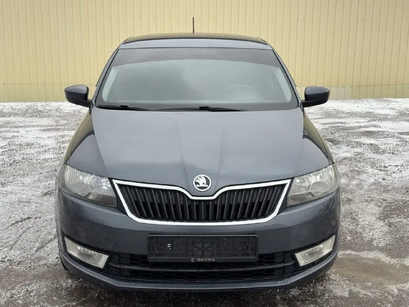🔥skoda rapid🔥 в шикарном состоянии! ✅куплен новым в салоне в 2015г ✅кузов лифтбек ✅мотор 1.6 ✅бензиновый мрi (атмосферный) ✅коробка механика 5ст. ✅передний привод ✅пробег 153.000 тыс. км ✅2 хозяин 🔥комплектация✅сигнализация с меткой ✅би лэд в фарах ✅лэд птф ✅сигнализация ✅разъемы под aux usb ✅разъем 12v ✅магнитола ✅литые диски r15 ✅тех осмотр пройден, готов к регистрации в мрэо 🔥в подарок новому владельцу полный бак топлива🔥 ✅донецк. стоимость 1.100.000₽ тел. +7949-50-800-60 - фотография - 6