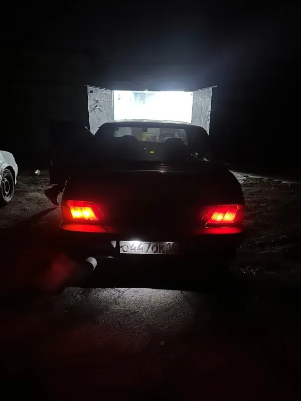 Продам ваз 2115 2007 года машина каждый день в движении. и коробка работают нормально. стоит саб и две пары 16 динамиков. усь и моноблок. новая зимняя резина на 14 штампах. занижение -70 тонер в круг кузов не идеален. ( лкп облазит имеются рыжики, на скорость не влияет) на повседнев машина норм. доки есть( птс-стс) арестов запретов и штрафов нету. цена 80 тыс торг донецк +79495869250 📞 звоните: +7(949)5869250 - фотография - 4