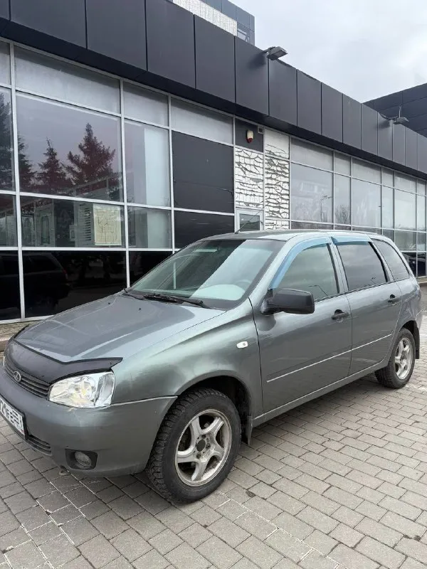 Продам ваз калина 2011г автомобиль в отличном состоянии заводской окрас, гнили рыжиков нет проги, стаканы, днище в отличном состоянии, в заводском исполнении. эур работает пробег 160 тыс км юридически чит, птс оригинал цена 365000 торг при осмотре +79496167066 📲 tg: @djdjv12 📞 звоните: +7(949)6167066 - фотография - 1