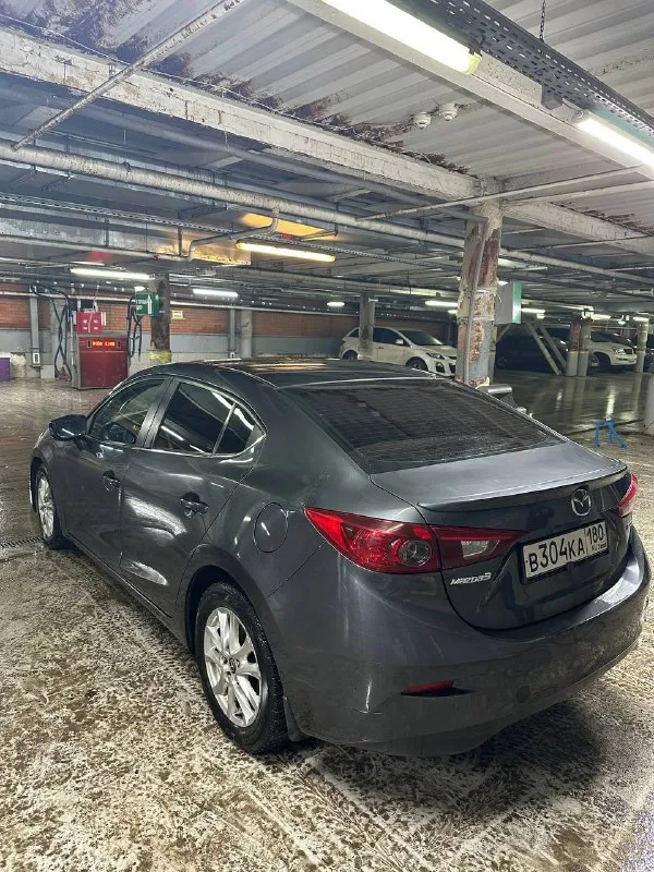 Продаётся mazda 3 2014 года выпуска. пробег 145 тысяч километров. машина полностью обслужена, вложений не требует. недавно было сделано то. отличный вариант для повседневного использования. состояние: сел-поехал. цена 1 280 000 рублей. машина находится в донецке. осмотр в центре города. в комплект отдам зимнюю резину и диски (на последнем фото). все подробности по телефону: +79888959651 или в тг - фотография - 5