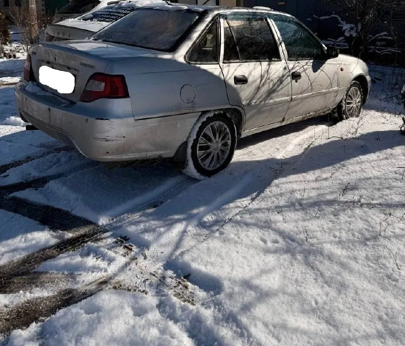 Продажа автомобиля daewoo nexia 2011г пробег на приборке 215.000км. фары новые, лампочки все горят. в салоне все кнопки рабочие. центральный замок задние парктроники кондиционер цена 165 000р (торг) + 7 959 209 24 97 +7 959 002 37 45 📞 звоните: +7(959)2092497 - фотография - 4