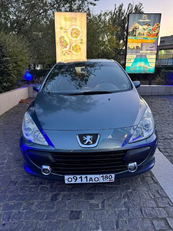 Продам свое peugeot 307 год выпуска:2005 пробег:280т продам свой автомобиль peugeot 307 1,6 109л. 2005года рестайлинг. машина в хорошем состоянии, масло в двигателе и коробке от замены до замены, все расходники меняются вовремя. машина каждый день на ходу. установлена сигнализация с автоподзаводом, большой монитор, камера заднего вида. по кузову есть небольшие царапки, в целом смотрится круто. все вопросы по телефону +79493339434 ксения осмотр г. донецк. цена 440тыс. торг у капота 📞 звоните: +7(949)3339434 - фотография - 1