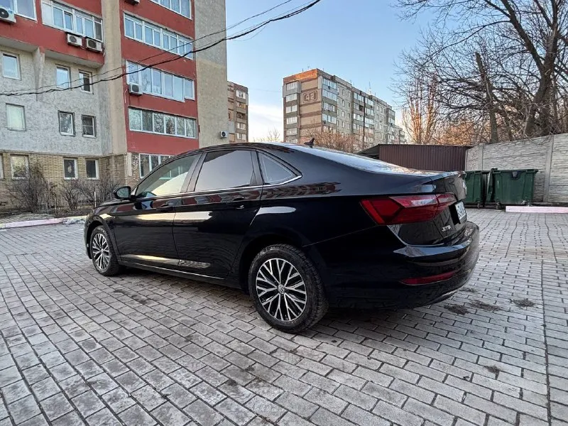Продам volkswagen jetta 7 (2021) 1 720 000 ₽ 1.4t мотор, 147 л. с. 8 ст aisin пробег: 106 000 км. комлпектация: кондиционер, датчик слепых зон, предотвращение столкновения, датчик света, двухцветный кожаный салон, камера заднего вида, подогрев зеркал, круиз контроль. мультимедия: carplay, androidauto, bluetooth. звоните в любое удобное для вас время. осмотр г. донецк +7 949 441 39 85 - фотография - 6