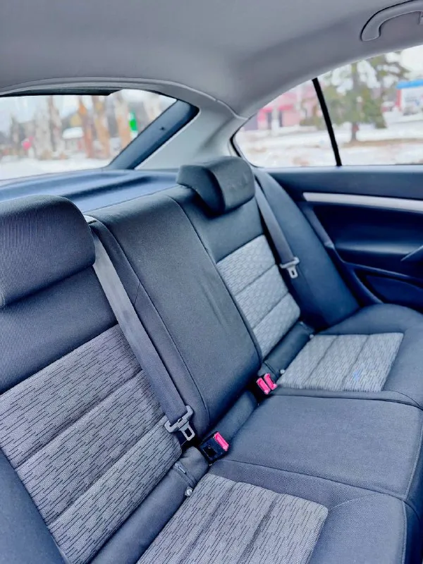 ✅в продаже skoda octavia a5 1.6 автомат aisin пробег 186.000км эксплуатация в одной семье! модельный год: 2012( и эксплуатация с февраля 2012) дата производства: 09.12.2011 без дтп без выплат без юридических лиц без юридических рисков не такси абсолютно без каких либо повреждений! без рыжиков и гнили! все стёкла родные! вложений не требует абсолютно никаких! на самом надёжном и настоящим автомате не дсг!!!!! в красивом цвете( не белая ) ✅очень хорошая комплектация с кондиционером, и всем необходимым, авто запуск с двух ключей, в авто 3 заводских ключа, хорошая мультимедиа на стекле заднего вида! вся электрика работает отлично! предпоследняя комплектация! (на таком моторе) 📋полный пакет кристально чистых документов! 🧑‍🧑‍🧒‍🧒авто семейное очень вместительное и мягенькая, очень комфортный автомобиль 🎁цена 875.000( разумный торг) также расматрю обмен по всем вопросам обращайтесь ☎️ +7 (949) 449-59-51 +7 (949) 563-98-77 📞 звоните: +7(949)4495951 - фотография - 9