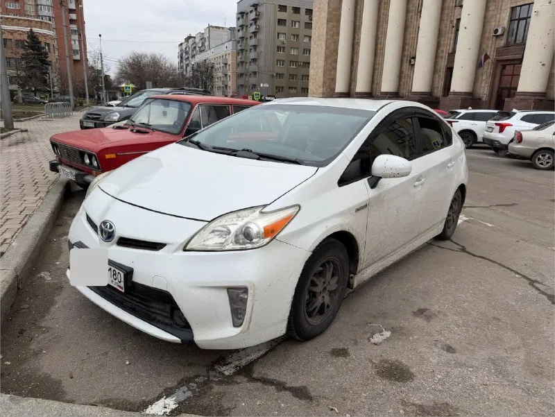 Продам toyota prius 2012 г. в мотор 1.8 пробег 180 тыс. миль. хорошее состояние. 2 комплекта резины. территориально макеевка. все нюансы по телефону +79499768148 цена 1 000 000р без торга!!! 📞 звоните: +7(949)9768148 - фотография - 2