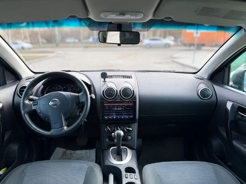 Nissan qashqai 2012 года 🚗 основные характеристики: - марка/модель: nissan qashqai - год выпуска: 2012 - двигатель: 1.6 (бензин) - коробка передач: автомат - пробег: 160,000 км - состояние: не бит, все стекла заводские описание ухоженный семейный автомобиль в отличном состоянии. все расходники заменены, вложений не требует. два ключа и сервисные книжки в комплекте. преимущества - 🟢 юридически чист — без обременений и забот - 🚗 полностью исправен и готов к немедленному использованию - 🩴 возможен обмен на другой автомобиль - 💳 удобное оформление в кредит — ваша мечта ближе, чем вы думаете! цена 💰 цена: 935,000 рублей (торг возможен!) контакты 📞 связь: - 📱 +79499100220 - 📱 +79094088898 - 📱 доступен в telegram и whatsapp - фотография - 6