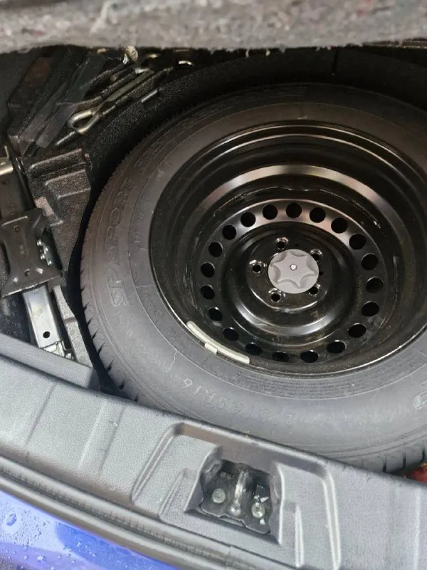 Nissan qashqai 2014 г. в. 2.0 акпп. оригинальный не скрученный пробег 86 000 км! любые проверки! состояние салона как новое! не курили. по кузову см фото. двигатель и кпп без нареканий. по ходовой без посторонних звуков. запаска ни разу не доставалась! в серьезных дтп не участвовала! не такси! не каршеринг! дополнительно установлена хорошая мультимедиа. автомобиль вложений не требует! документы в полном порядке. юридически чистая. на хорошей зимней резине. донецк, кировский район цена — 1.400000 тел +79491452569 дмитрий - фотография - 9