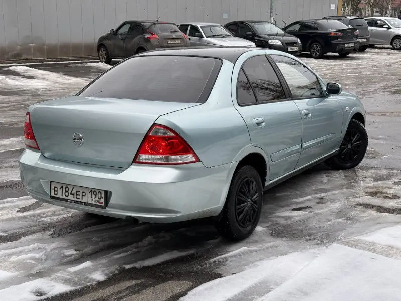 Nissan almera classic, 2006 год выпуска, автомат. мариуполь. двигатель 1.6 q16de, 184 тыс. км. пробега. машина бодрая, масло не расходует, мотор работает отлично, цепь грм заменена 700км назад, выполнено то. салон в отличном состоянии, не прокурен, в машине приятно находиться. есть кондиционер, центральный замок, подушки безопасности, гур, электростекла, электрозеркала, магнитола с bluetooth, кнопка start/stop, установлена подсветка в ноги. стоит новый аккумулятор. машина не новая — по кузову есть возрастные нюансы (сколы, царапины, локальные подкрасы), но ничего критичного. документы в порядке, техосмотр есть. цена 450 тыс. руб. , по всем вопросам пишите в личку или звоните +79490219251 📲 tg: @user180mrpl 📞 звоните: +7(949)0219251 - фотография - 4