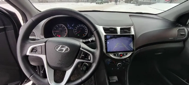 Hyundai solaris 2013г 1,6 механика 186т км авто в отличном состоянии. 4 стеклоподъёмника, электро зеркала, обогрев зеркал, сидений и лобового стекла. технически состояние хорошее без нюансов. полностью обслужен, сцепления новое, новый грм, свежий акб, кондиционер. прозрачная история, зелёная автотека, в заводском окрасе без дтп, сигнализация, магнитола, камера заднего вида. автомобиль полностью обслужен. сел и поехал. я хозяин переоформление в любом виде. 800000 руб торг. +79493409187 📞 звоните: +7(949)3409187 - фотография - 5