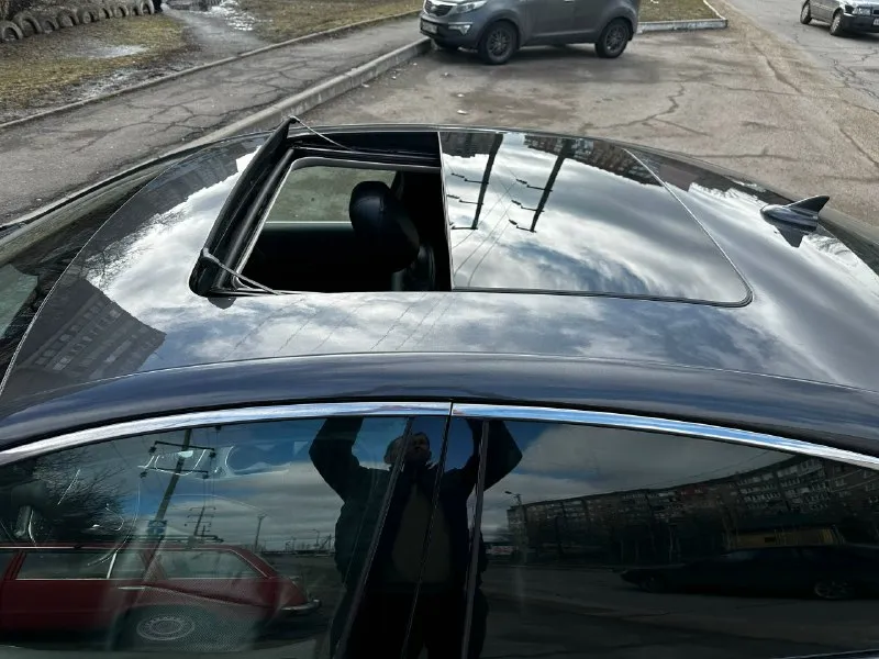 Крайслер 200с 2.4(миллионник). айсин 9 скоростей. машина в хорошем состоянии. двигатель полностью обслужен и откапитален. заказ наряд и фото присутствуют. все масла фильтра и тд поменяно. ходовка мячик. все поменяно. автомобиль полностью обслужен. 19 оригинальные диски 2 комплекта колес. по комплектации. оригинал алпайн. с сабвуфером. голосовой помощник и управление автомобилем с телефона. 2х зонный мультируль. 2ух зонный климат. понарама с люком. память сидений. без ключевой доступ. с автозапуском. кожаный салон. обдув и подогрев сидений. подогрев руля. пробег подвержен по всем блокам. машинка выглядит очень достойно. это лучшее что можно найти за эти деньги. звоните подробнее расскажу.1.350₽ +79495213387 📞 звоните: +7(949)5213387 - фотография - 3