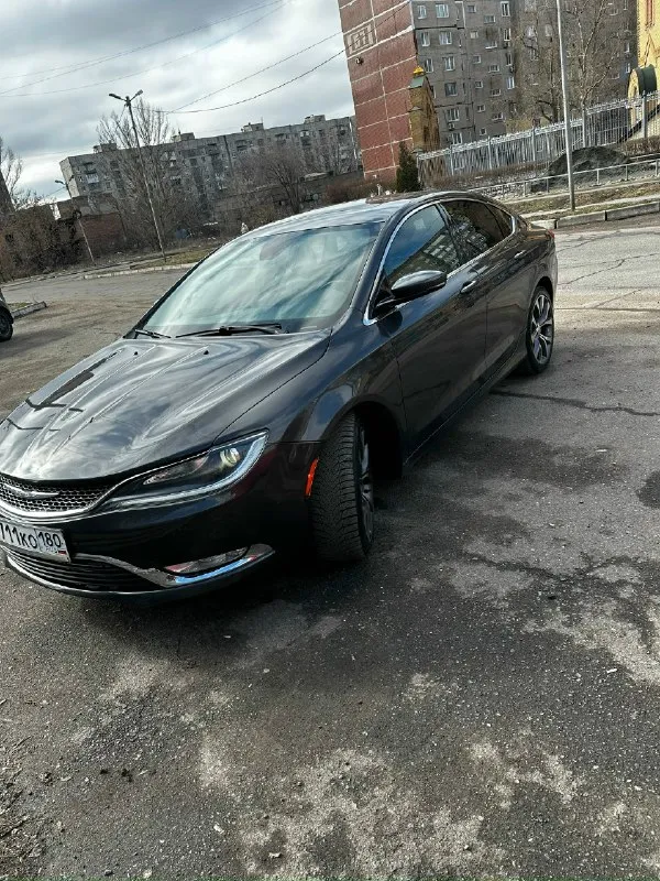 Крайслер 200с 2.4(миллионник). айсин 9 скоростей. машина в хорошем состоянии. двигатель полностью обслужен и откапитален. заказ наряд и фото присутствуют. все масла фильтра и тд поменяно. ходовка мячик. все поменяно. автомобиль полностью обслужен. 19 оригинальные диски 2 комплекта колес. по комплектации. оригинал алпайн. с сабвуфером. голосовой помощник и управление автомобилем с телефона. 2х зонный мультируль. 2ух зонный климат. понарама с люком. память сидений. без ключевой доступ. с автозапуском. кожаный салон. обдув и подогрев сидений. подогрев руля. пробег подвержен по всем блокам. машинка выглядит очень достойно. это лучшее что можно найти за эти деньги. звоните подробнее расскажу.1.350₽ +79495213387 📞 звоните: +7(949)5213387 - фотография - 6