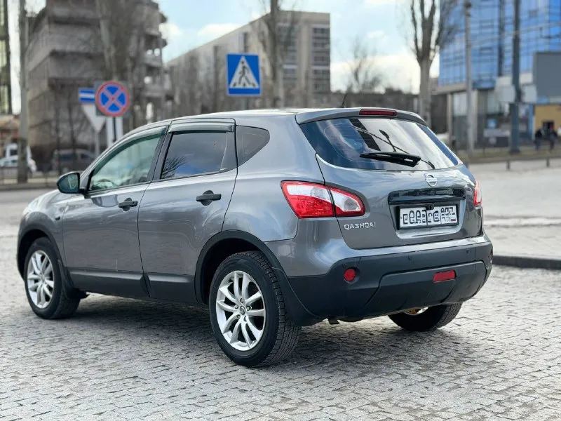 Nissan qashqai 2012 года 🚗 основные характеристики: - марка/модель: nissan qashqai - год выпуска: 2012 - двигатель: 1.6 (бензин) - коробка передач: автомат - пробег: 160,000 км - состояние: не бит, все стекла заводские описание ухоженный семейный автомобиль в отличном состоянии. все расходники заменены, вложений не требует. два ключа и сервисные книжки в комплекте. преимущества - 🟢 юридически чист — без обременений и забот - 🚗 полностью исправен и готов к немедленному использованию - 🩴 возможен обмен на другой автомобиль - 💳 удобное оформление в кредит — ваша мечта ближе, чем вы думаете! цена 💰 цена: 935,000 рублей (торг возможен!) контакты 📞 связь: - 📱 +7 (949) 910-02-20 - 📱 +7 (909) 408-88-98 - 📱 доступен в telegram и whatsapp 📲 tg: @ivan1293 📞 звоните: +7(949)9100220 - фотография - 4