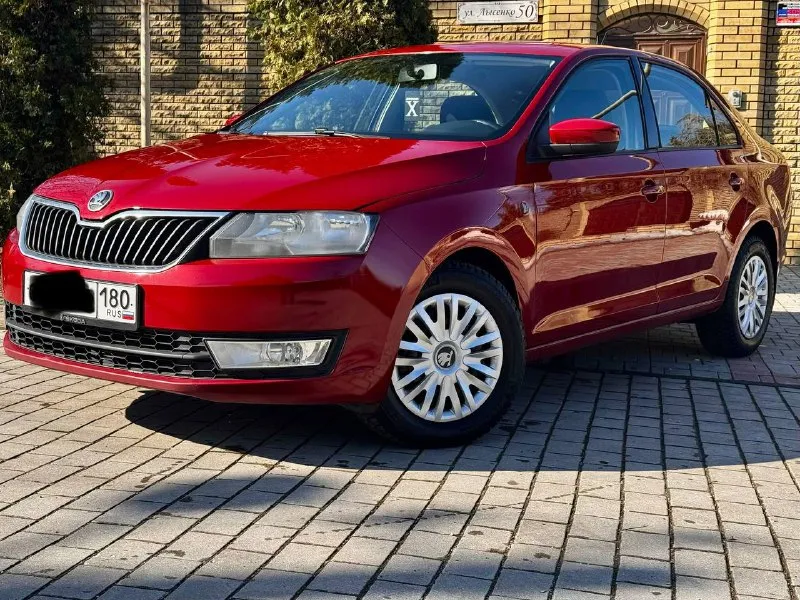 Продам skoda rapid 2015 г. родной пробег 128 000 км объем двигателя 1.4 tsi коробка автомат самая максимальная комплектация круизконтроль кондиционер подогрев сидений переднего заднего стекла два комплекта ключей сервис наки книжки гаражная хранение ходовая двигатель все в отличном состоянии полностью все обслужива ная цена 1 000 000 руб. телефон +7 949 445 72 18 - фотография - 3
