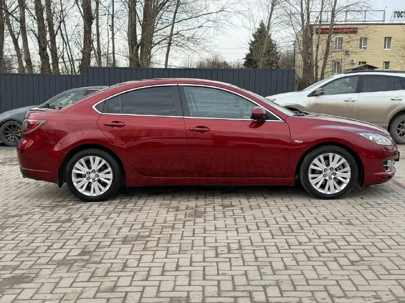 Мазда 6 2008 г. 2 литра 147 л/с автомат автомобиль в отличном состоянии для своего возраста, без гнили и рыжиков, машина южная, мотор работает ровно, не троит, автомат переключает отлично, подвеска без посторонних стуков, кондей работает, парктроник перед и зад, камера заднего вида, сигнализация с автозапуском, мульти руль, круиз контроль, резина свежая липучка, почти в заводском окрасе, несколько крашеных элементов, мелки сколы, царапины имеются в силу возраста! цена 850 торг не большой! машина на данный момент в ростове, пригоню в днр по договоренности! +79286261224 - фотография - 6