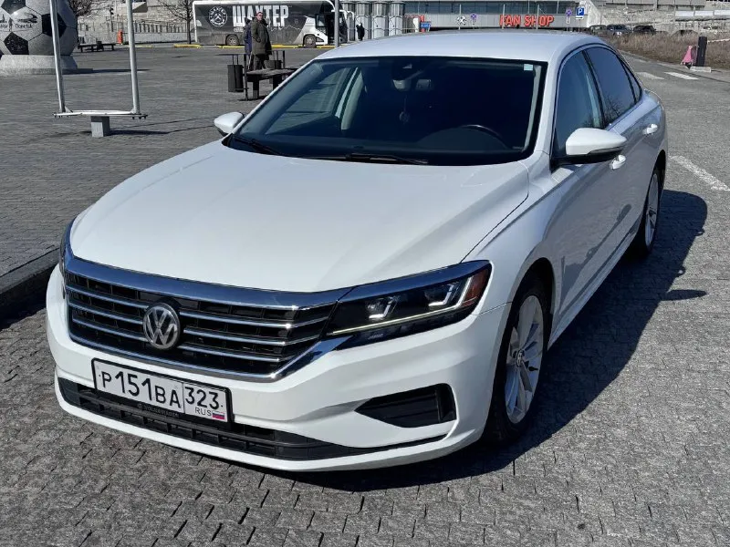 Passat 2020 год, 2.0 бензин с автоматической кпп asin. идеальный карфакс, безопасность вся на месте... - фотография