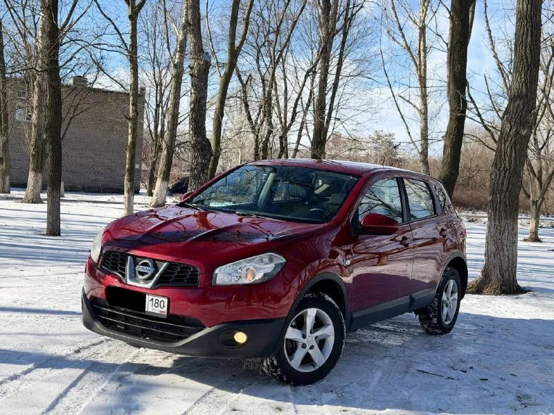 В продаже отличный семейный автомобиль nissan qashqai 2011 года выпуска 🔥цена: 895.000 ₽, быстрому покупателю торг!🔥 автомобиль на отличном бензиновом моторе 2.0 литра, в отличном состоянии никаких вопросов по двигателю и коробке нет совсем, ходовая также полностью обслужена! комплектация: двух зонный климат, подогревы сидений, мульти руль, качественная музыка, 4 эсп! также возможен обмен и продажа в кредит. осмотр донецк 🔥цена: 895.000 ₽, быстрому покупателю торг!🔥 ☎️ +7 (949) 374-95-82 📞 звоните: +7(949)3749582 - фотография - 4