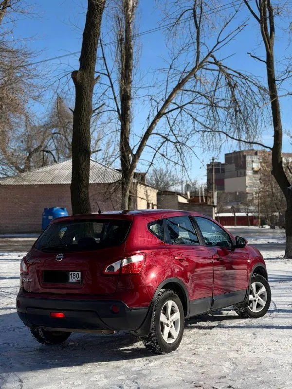 В продаже отличный семейный автомобиль nissan qashqai 2011 года выпуска 🔥цена: 895.000 ₽, быстрому покупателю торг!🔥 автомобиль на отличном бензиновом моторе 2.0 литра, в отличном состоянии никаких вопросов по двигателю и коробке нет совсем, ходовая также полностью обслужена! комплектация: двух зонный климат, подогревы сидений, мульти руль, качественная музыка, 4 эсп! также возможен обмен и продажа в кредит. осмотр донецк 🔥цена: 895.000 ₽, быстрому покупателю торг!🔥 ☎️ +7 (949) 374-95-82 📞 звоните: +7(949)3749582 - фотография - 5