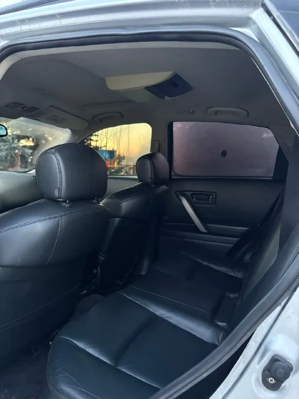 Infiniti fx $ 820.000 тысяч руб инфинити 2004 год мотор отличный, не дымит, не троит, масло не расходует! акпп не пинает, не буксует, переключает идеально, мягко! ходовая без нареканий, не гремит, не стучит ничего, некуда не тянет! машинка ровная, без рыжиков, без гнили. любые проверки на сервисе за ваш счет документы чистые, без запретов, без штрафов, любое переоформление без проблем, машина местная учет 180 местный по желанию с моим присутствием ! остальные вопросы по тел +7949-644-01-25 или +7949-607-32-69 тг есть на двух номерах! осмотр г. макеевка цена 820.000 руб торг разумный у капота 📞 🇷🇺 звоните: +79496440125 - фотография - 9