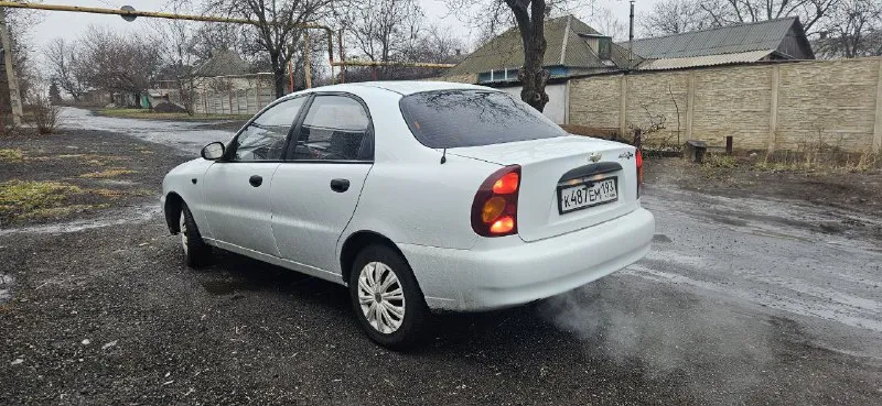 Продам ланос se, 2007год 1.5. гур, подъёмники, подушка безопасности, кондиционер (работает), 2дин магнитола с камерой заднего вида, два ключа, мотор, коробка, ходовая, кузов отлично, хорошая музыка, документы в полном порядке любое оформление осмотр макеевка цена 245.000 тел: +7 (949) 658-81-80 тг на этом же номере 📞 звоните: +7(949)6588180 - фотография - 3