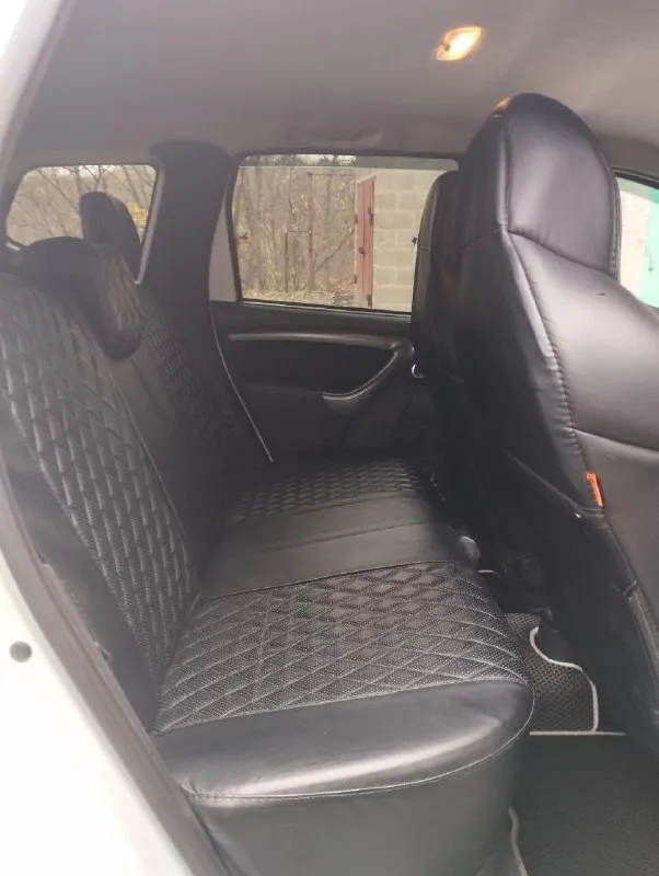 Продам рено дастер/renault duster 2017 года, 3 владельца, в хорошем состоянии, двигатель 2 литра, бензин, полный привод, механика 6-ступка, автомобиль не бит и не крашен, 205 тысяч родного пробега, все стёкла родные, никаких проблем нет, в автомобиле присутствует магнитола teyes, камера заднего вида teyes - sony матрица 4к, сигнализация с автозапуском starline, датчик температуры двигателя. сиденья в качественных чехлах, под чехлами новый салон. за машиной ухаживали, всё обслуживалось вовремя, на обслуживании не экономили. два ключа, оба ключа в чехлах, так же есть книжка по эксплуатации и сервисная книжка в которой записаны все то, за машину не стыдно. цена: 1.265₽ торг при осмотре! телеграмм: @alexander_2200 тел. +7 949 397-68-18 - фотография - 10